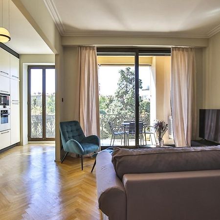 Balcon Vue Coulee Verte. Luxe Plein Coeur De Nice Luaran gambar
