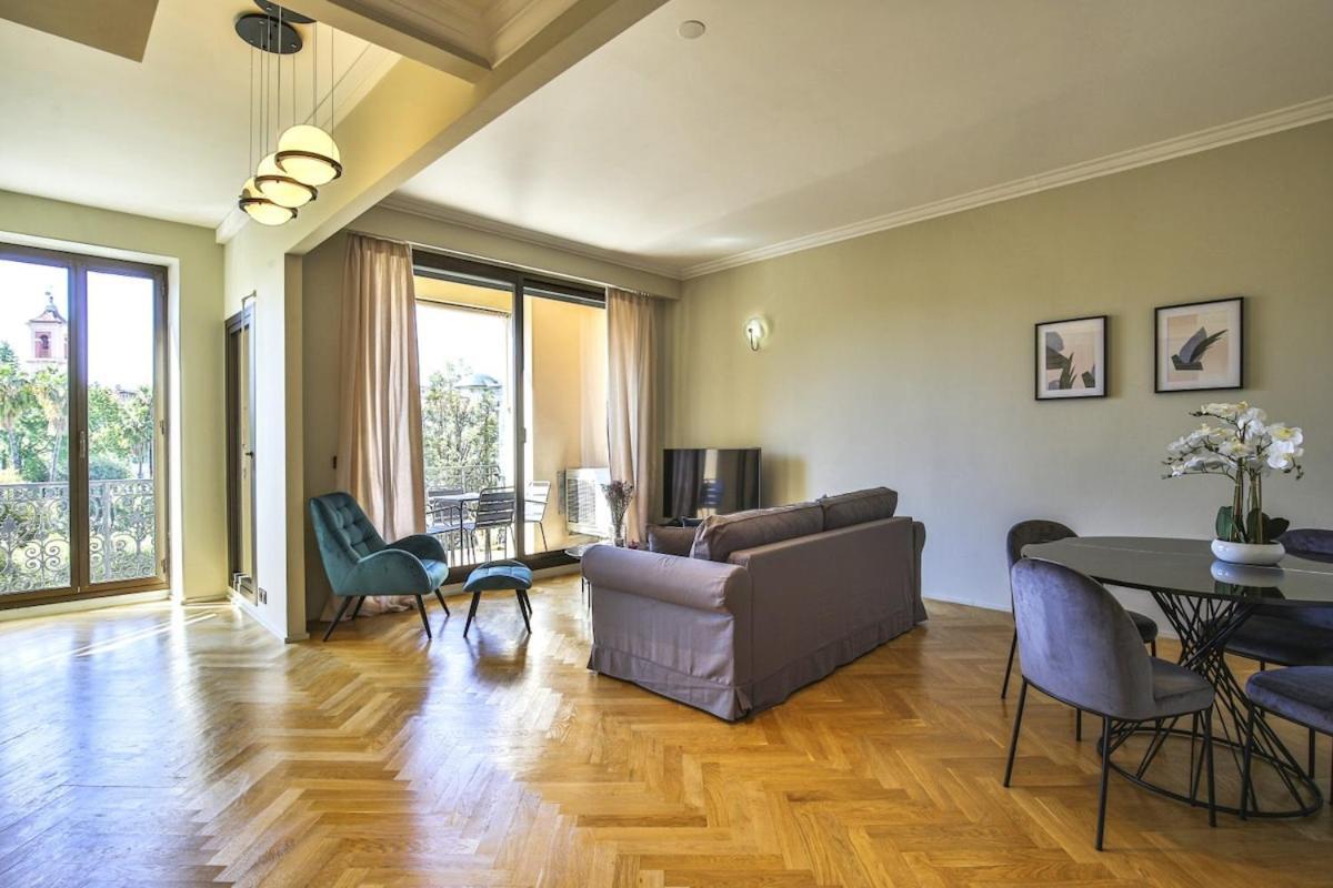 Balcon Vue Coulee Verte. Luxe Plein Coeur De Nice Luaran gambar
